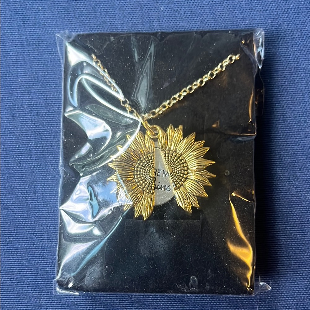 Gold Sunflower Pendant Necklace